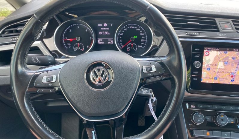 
								Volkswagen Touran Comfortline 2.0 TDI DSG LED*Kam*ACC*AHK voll									