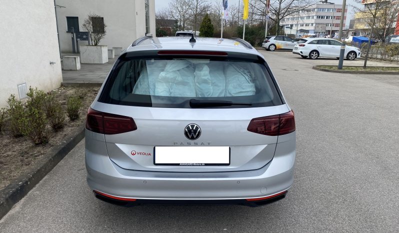 
								Volkswagen Passat Variant 2.0 TDI DSG Business*MTARIX*ACC+*R-Kamera voll									