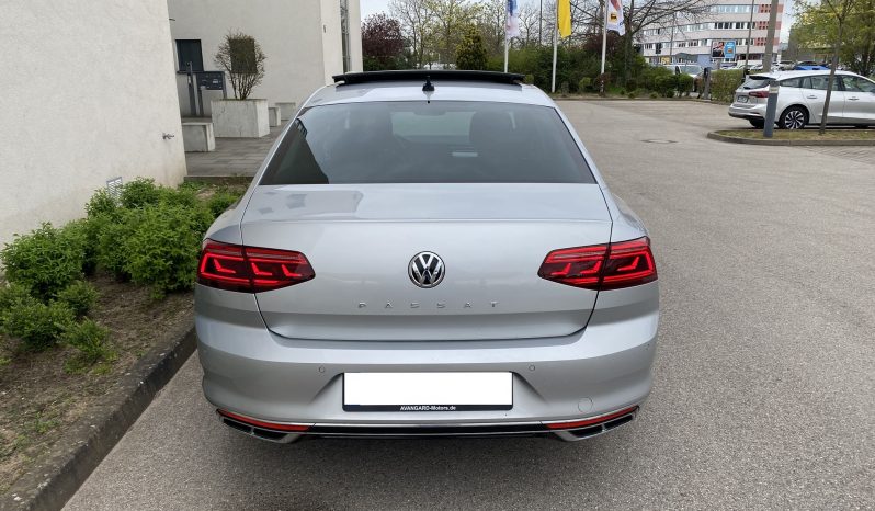 
								Volkswagen Passat R-Line 2.0 TDI DSG MATRIX*Pano*Virtu*ACC+ voll									