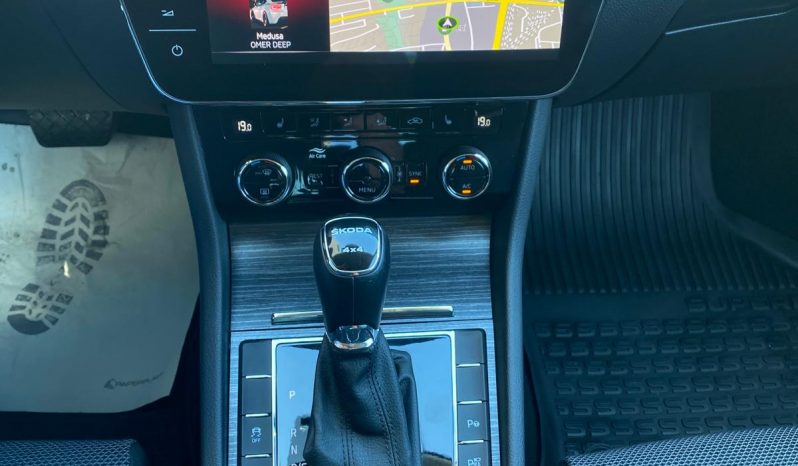 
								Skoda Superb Limousine Style 2.0 TDI DSG 4×4 MATRIX*VIRTU*ACC*AHK voll									