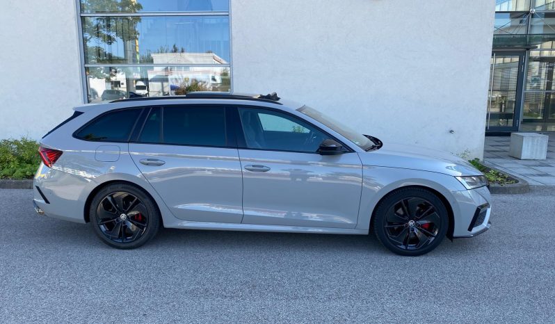 
								Skoda Octavia Combi RS 4×4 2.0 TDI DSG LED*VIRTU*PANO*STH*CANTON*AHK* voll									