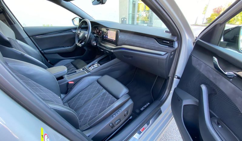 
								Skoda Octavia Combi RS 4×4 2.0 TDI DSG LED*VIRTU*PANO*STH*CANTON*AHK* voll									