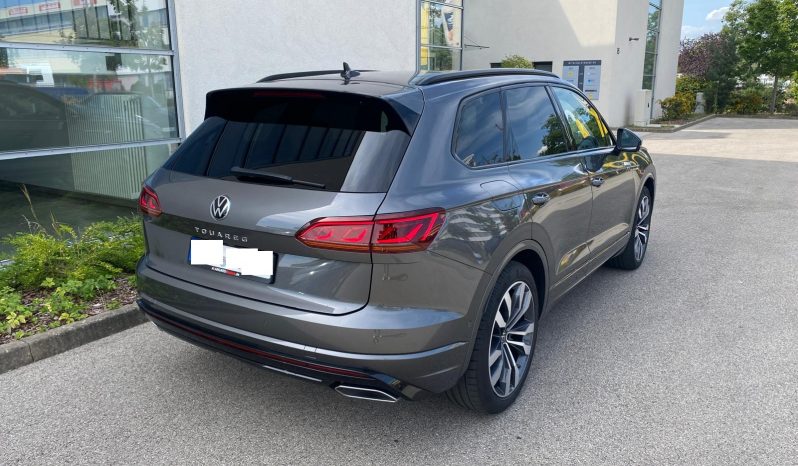 
								Volkswagen Touareg R-Line BLACK 4Motion 3.0 TDI DSG *MATRIX*HUD*360 Kam*Luft*ACC+*Line*AHK voll									