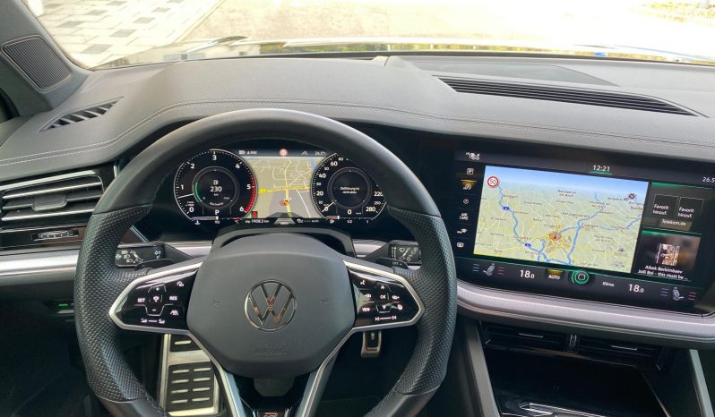 
								Volkswagen Touareg R-Line BLACK 4Motion 3.0 TDI DSG *MATRIX*HUD*360 Kam*Luft*ACC+*Line*AHK voll									