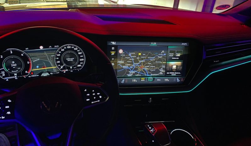 
								Volkswagen Touareg R-Line BLACK 4Motion 3.0 TDI DSG *MATRIX*HUD*360 Kam*Luft*ACC+*Line*AHK voll									