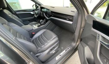 
									Volkswagen Touareg R-Line BLACK 4Motion 3.0 TDI DSG *MATRIX*HUD*360 Kam*Luft*ACC+*Line*AHK voll								