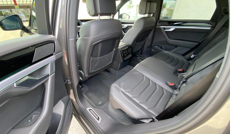 
								Volkswagen Touareg R-Line BLACK 4Motion 3.0 TDI DSG *MATRIX*HUD*360 Kam*Luft*ACC+*Line*AHK voll									