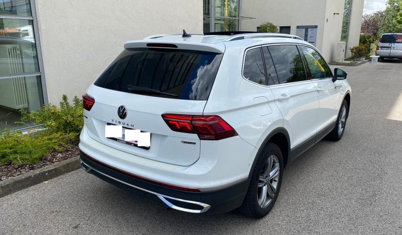 
								Volkswagen Tiguan Allspace Elegance 2.0 TDI DSG 4M MATRIX*7SITZ*STH*ACC+*Line*AHK voll									