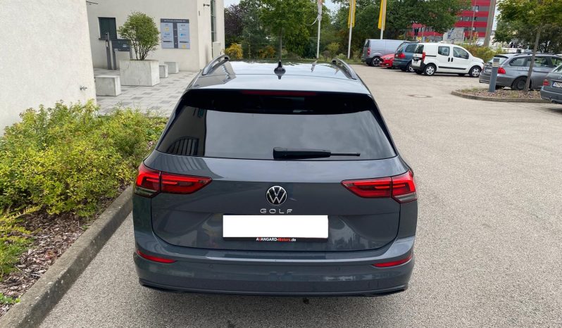 
								Volkswagen Golf VIII Variant Life 2.0 TDI DSG MATRIX*NAVI*LINE voll									