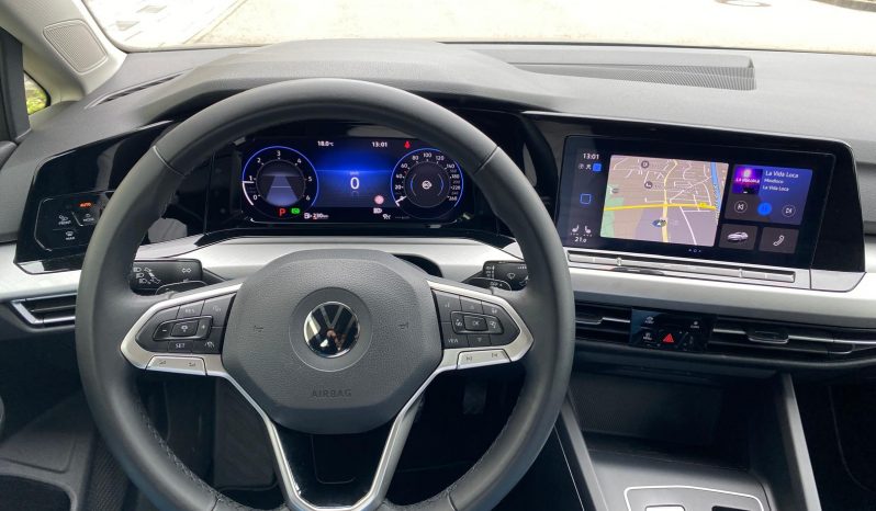 
								Volkswagen Golf VIII Variant Life 2.0 TDI DSG MATRIX*NAVI*LINE voll									