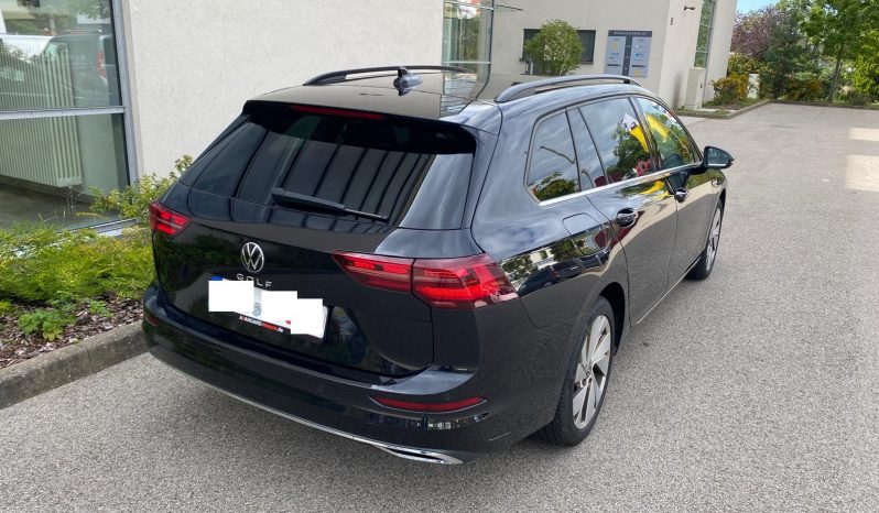 
								Volkswagen Golf VIII Variant Style 2.0 TDI DSG MATRIX*ACC+*Line*R-KAMERA voll									