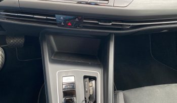 
									Volkswagen Golf VIII Variant Style 2.0 TDI DSG MATRIX*ACC+*Line*R-KAMERA voll								