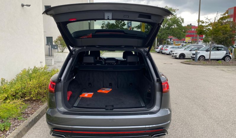 
								Volkswagen Touareg R-Line BLACK 3.0 TDI DSG 4M MATRIX*Luft*360*ACC+*HUD*AHK voll									