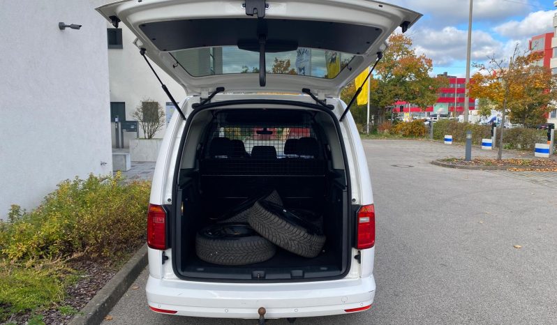 
								Volkswagen Caddy PKW Maxi Comfortline BMT 2.0 TDI NaVi*AHK*Webasto voll									