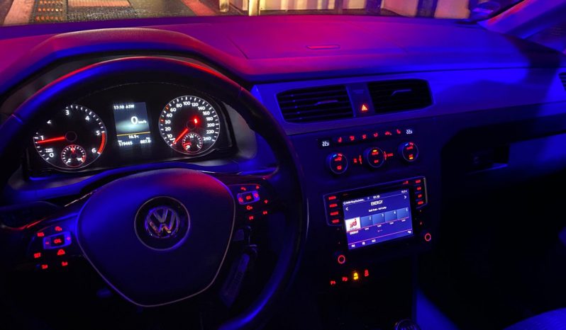 
								Volkswagen Caddy PKW Maxi Comfortline BMT 2.0 TDI NaVi*AHK*Webasto voll									