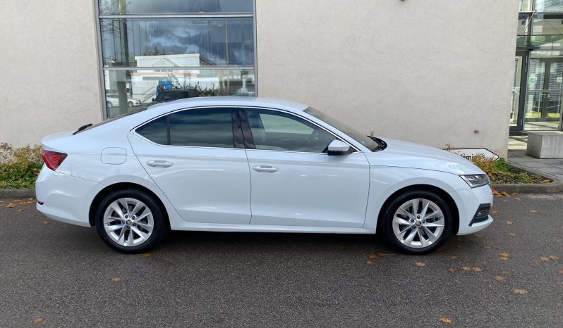 
								Skoda Octavia Limousine Style 2.0 TDI DSG MATRIX∗HUD∗ACC∗LINE voll									