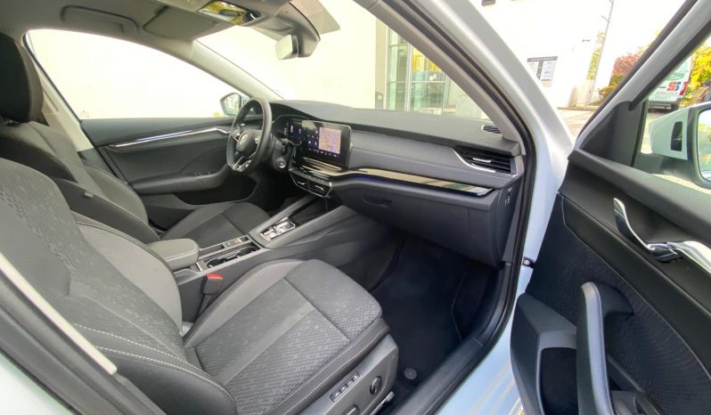 
								Skoda Octavia Limousine Style 2.0 TDI DSG MATRIX∗HUD∗ACC∗LINE voll									