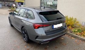 Skoda Octavia Combi RS 4×4 2.0 TDI DSG MATRIX*VIRTU*AHK*IQ