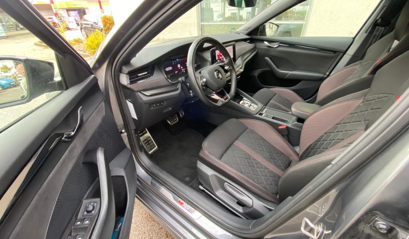 
								Skoda Octavia Combi RS 4×4 2.0 TDI DSG MATRIX*VIRTU*AHK*IQ voll									