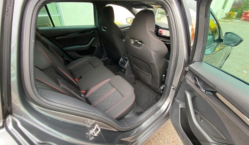 
								Skoda Octavia Combi RS 4×4 2.0 TDI DSG MATRIX*VIRTU*AHK*IQ voll									