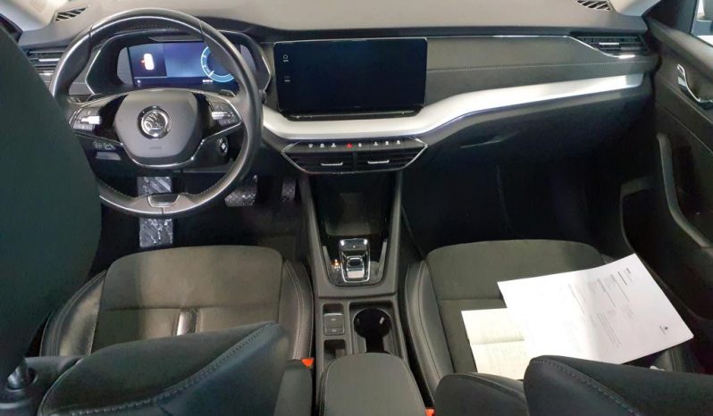 
								Skoda Octavia Combi First Edition 2.0 TDI DSG MATRIX*VIRTU*Alcantara*ACC+*Line* voll									