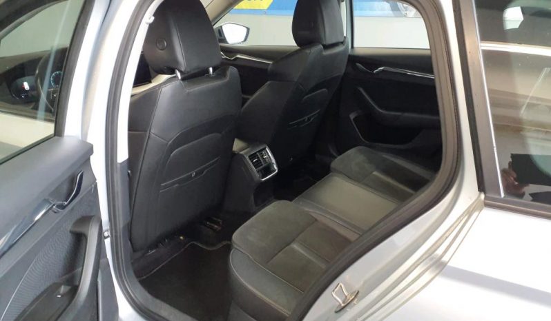 
								Skoda Octavia Combi First Edition 2.0 TDI DSG MATRIX*VIRTU*Alcantara*ACC+*Line* voll									