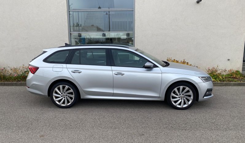 
								Skoda Octavia Combi First Edition 2.0 TDI DSG MATRIX*VIRTU*Alcantara*ACC+*Line* voll									