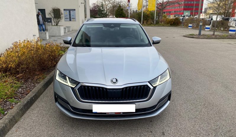 
								Skoda Octavia Combi First Edition 2.0 TDI DSG MATRIX*VIRTU*Alcantara*ACC+*Line* voll									
