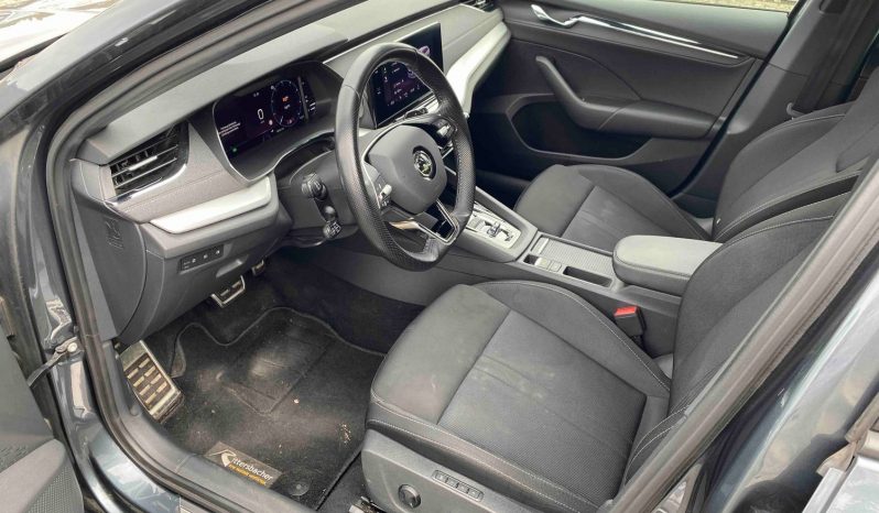 
								Skoda Octavia Combi Style SPORT2.0 TDI DSG MATRIX*VIRTU*HUD*El-Sitze*R-Kam*AHK voll									