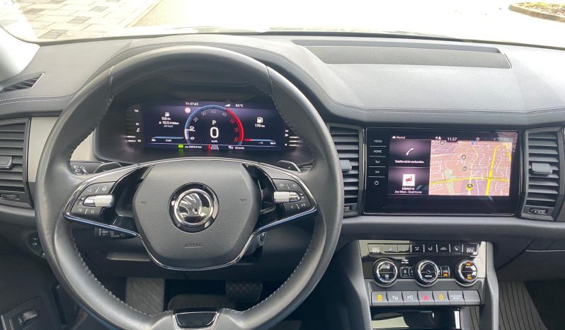 
								Škoda Kodiaq Clever 4×4 2.0 TDI MATRIX*VIRTU*StHz*Pano*7SITZ*360-Kam*AHK voll									