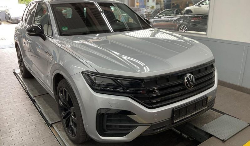 
								Volkswagen Touareg R-Line BLACK 3.0 TDI DSG 4M MATRIX*Luft*360K*ACC+*HUD*AHK voll									