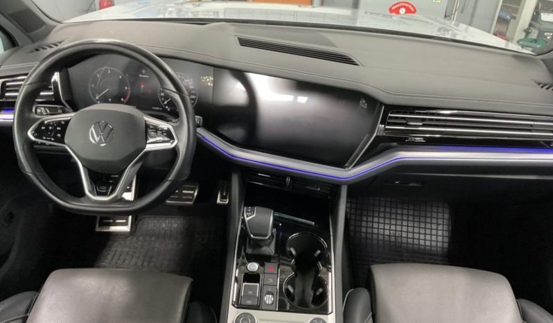 
								Volkswagen Touareg R-Line BLACK 3.0 TDI DSG 4M MATRIX*Luft*360K*ACC+*HUD*AHK voll									