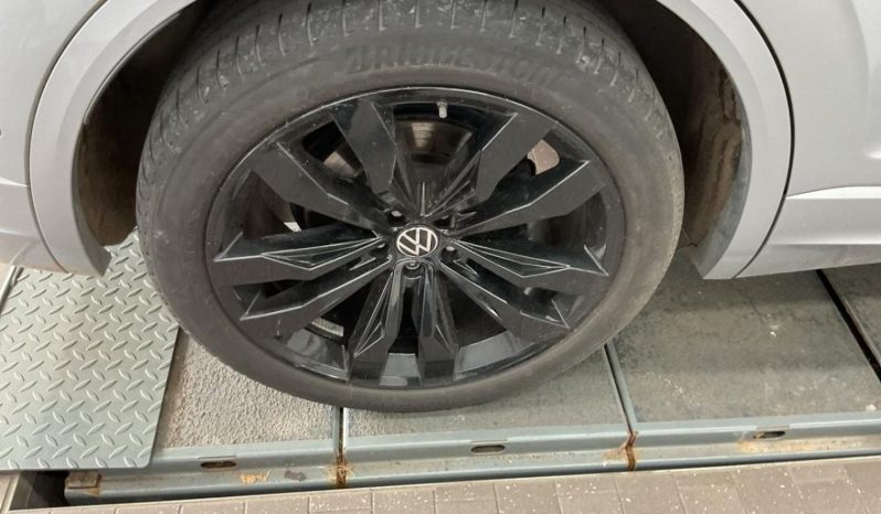 
								Volkswagen Touareg R-Line BLACK 3.0 TDI DSG 4M MATRIX*Luft*360K*ACC+*HUD*AHK voll									