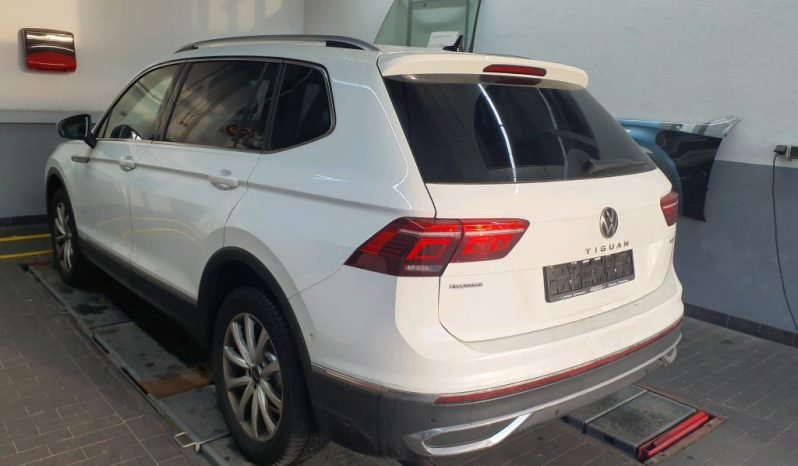 
								Volkswagen Tiguan Allspace Elegance 2.0 TDI DSG 4Motion*MATRIX*VIRTU*ACC+*HUD*StHz voll									