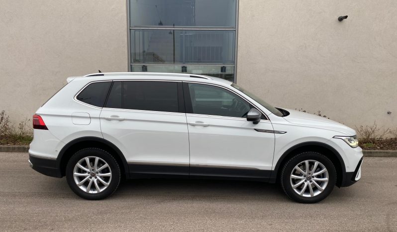 
								Volkswagen Tiguan Allspace Elegance 2.0 TDI DSG 4Motion*MATRIX*VIRTU*ACC+*HUD*StHz voll									