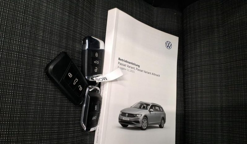 
								Volkswagen Passat Variant 2.0 TDI SCR DSG Business MATRIX*StHz*ACC+*Line*R-KAMERA voll									