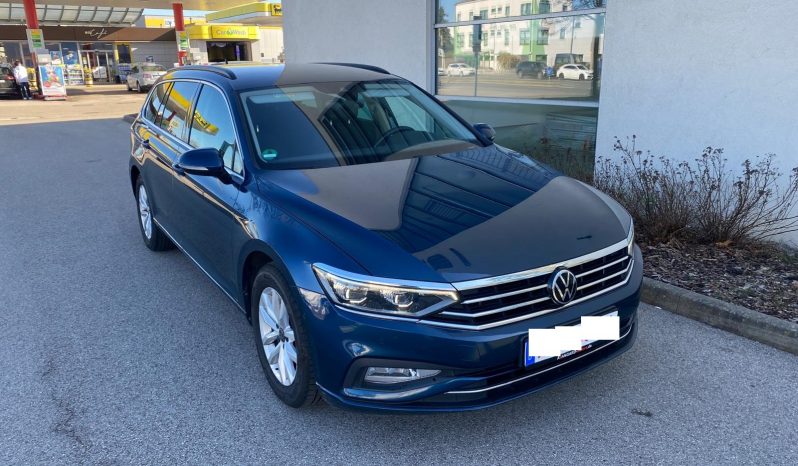 
								Volkswagen Passat Variant 2.0 TDI SCR DSG Business MATRIX*StHz*ACC+*Line*R-KAMERA voll									