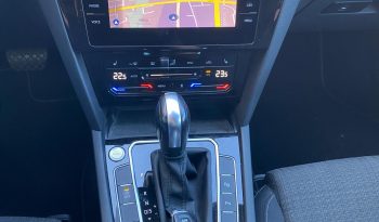 
									Volkswagen Passat Variant 2.0 TDI SCR DSG Business MATRIX*StHz*ACC+*Line*R-KAMERA voll								