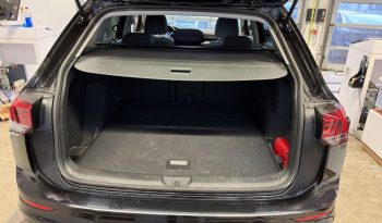 
									Volkswagen Golf VIII Variant Style 2.0TDI DSG MATRIX*VIRTU*ACC+*AHK*R-Kam voll								