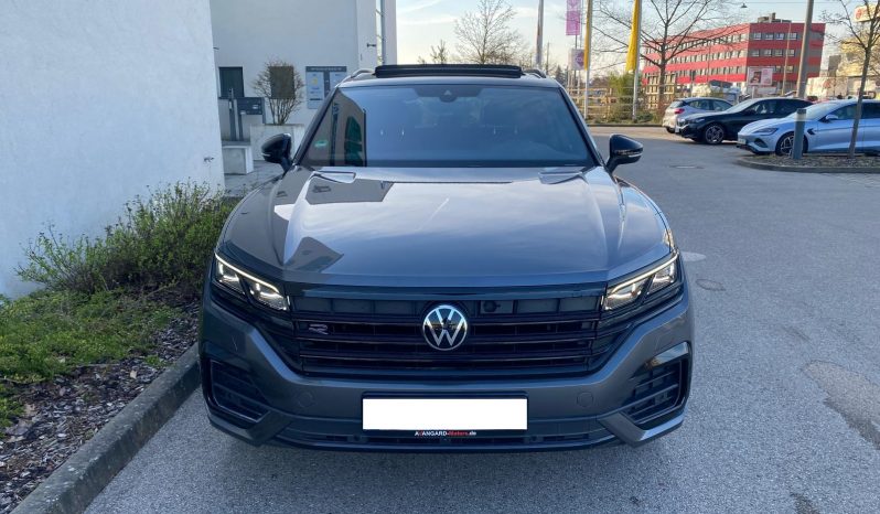 
								Volkswagen Touareg R-Line BLACK 3.0 TDI DSG 4M MATRIX*Luft*PANO*ACC+*AHK*VOLL voll									