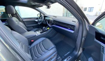 
									Volkswagen Touareg R-Line BLACK 3.0 TDI DSG 4M MATRIX*Luft*PANO*ACC+*AHK*VOLL voll								