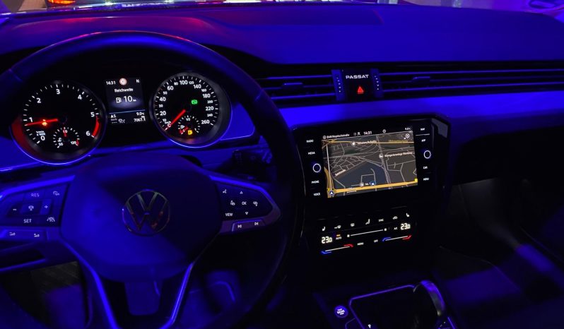 
								Volkswagen Passat Variant 2.0 TDI SCR DSG Business LED*VIRTU*ACC+*Line*R-KAMERA*AHK voll									
