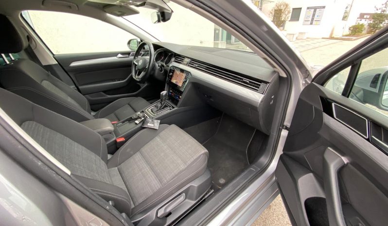 
								Volkswagen Passat Variant 2.0 TDI SCR DSG Business LED*VIRTU*ACC+*Line*R-KAMERA*AHK voll									