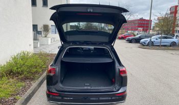 
									Volkswagen Golf VIII Variant Style 2.0TDI DSG MATRIX*VIRTU*ACC+*AHK*R-Kam voll								