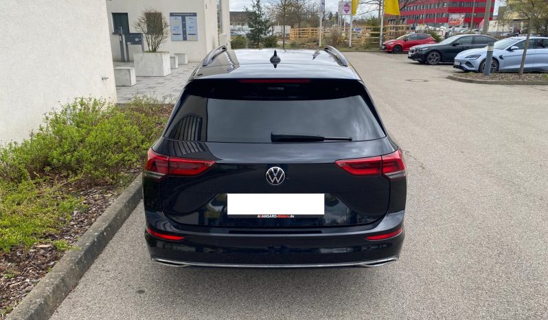 Volkswagen Golf VIII Variant Style 2.0TDI DSG MATRIX*VIRTU*ACC+*AHK*R-Kam