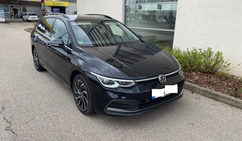 
								Volkswagen Golf VIII Variant Style 2.0TDI DSG MATRIX*VIRTU*ACC+*AHK*R-Kam voll									