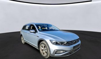 
									Volkswagen Passat Variant Alltrack 4Motion DSG MATRIX*ACC+*VIRTU*AHK*R-Kam voll								