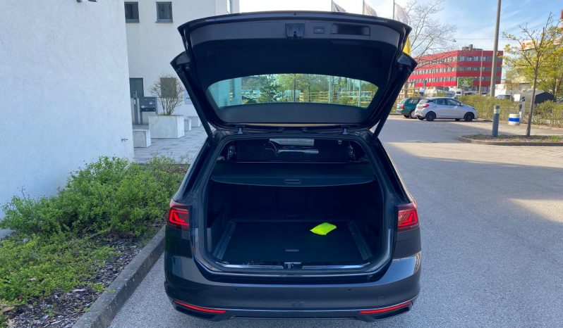 Volkswagen Passat Variant 2.0 TDI SCR DSG Business MATRIX*VIRTU*ACC+*Line*R-KAMERA
