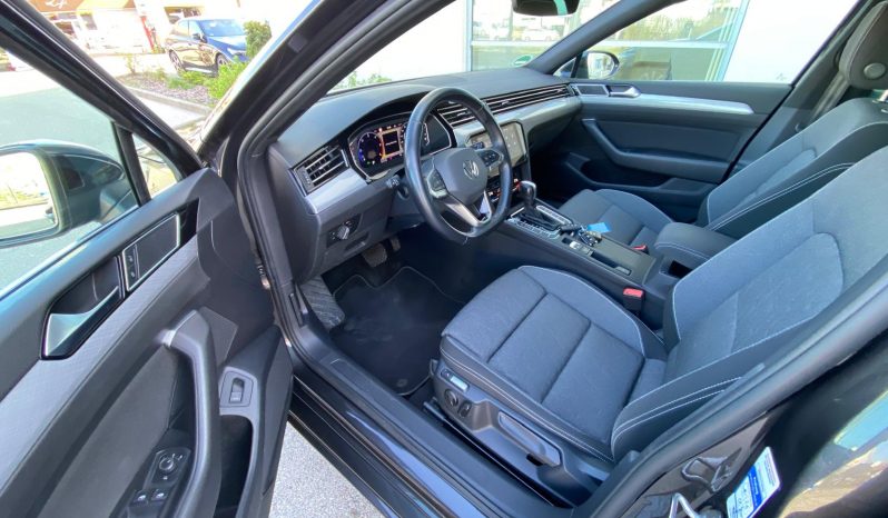 
								Volkswagen Passat Variant 2.0 TDI SCR DSG Business MATRIX*VIRTU*ACC+*Line*R-KAMERA voll									