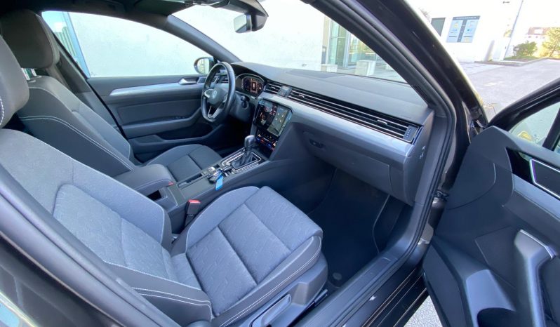 
								Volkswagen Passat Variant 2.0 TDI SCR DSG Business MATRIX*VIRTU*ACC+*Line*R-KAMERA voll									